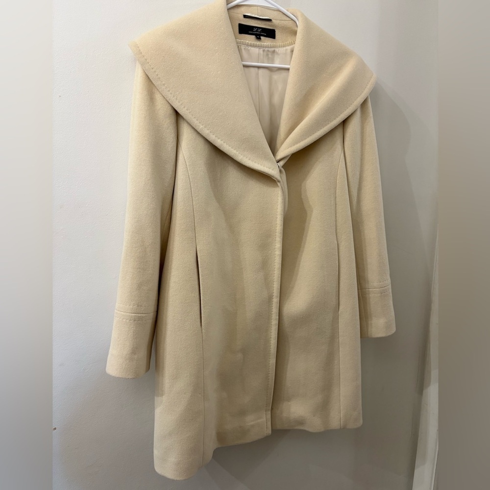 LL Collezioni Italia - Cream Coat with Oversized Collar - women’s size 10